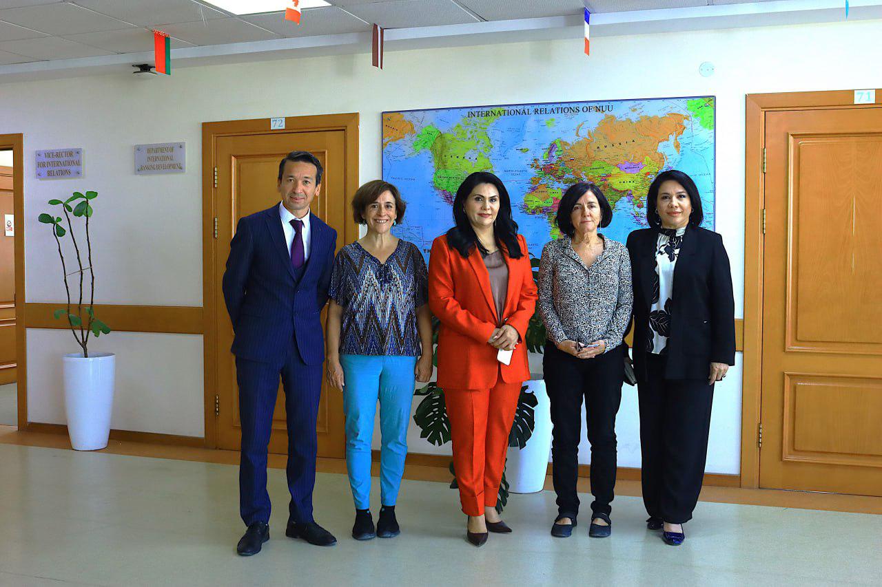 IMAGEN PRINCIPALSonia y Montse-sept25