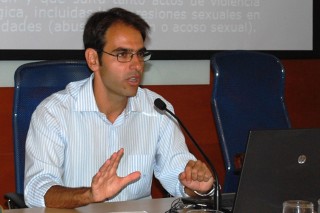 Francisco Manuel Gutiérrez dutante su intervención en el curso celebrado en la sede de la UPO en Carmona