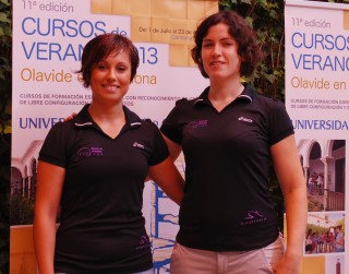 África Hidalgo y Ainara Martínez imparten el curso ‘El entrenador personal y la valoración postural’.