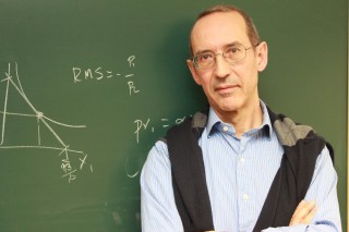 Antonio Villar es catedrático de Análisis Económico de la Universidad Pablo de Olavide .