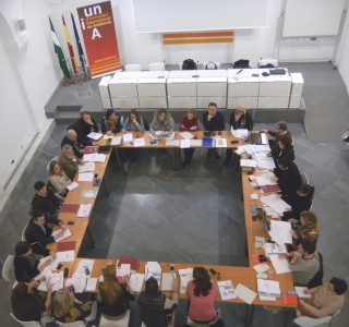 Vicerrectores, directores de Área y técnicos de Extensión Universitaria de las diez Universidades Públicas de Andalucía se han reunido para presentar los proyectos del programa 2014 de Atalaya, en el que trabajan en red dichas universidades - Foto: UNIA
