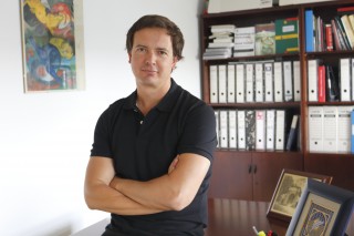 Víctor Amadeo Bañuls es profesor titular de Organización de Empresas 