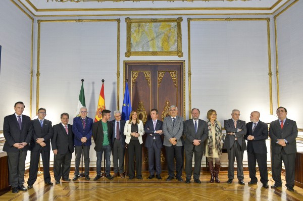 La presidenta de la Junta, Susana Díaz, con los rectores andaluces en San Telmo