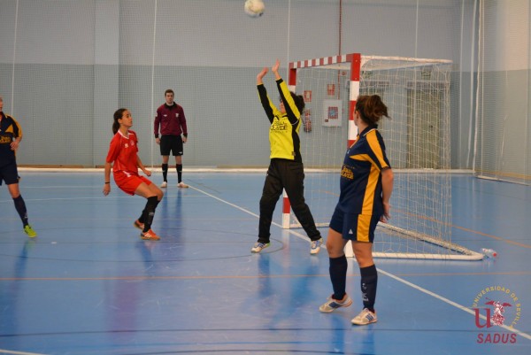 El equipo de fútbol sala femenino de la UPO logró el pase a cuartos en los CAU