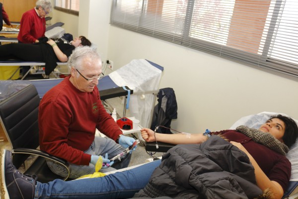 Los profesionales del Centro de Transfusión Sanguínea están presentes en la Universidad Pablo de Olavide hasta el jueves 