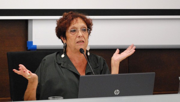 Maruja Torres durante su conferencia “Una visión libre del presente y futuro de los periodistas y del periodismo”