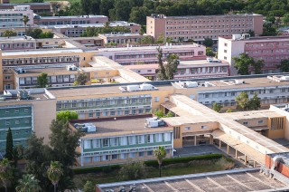 Vista de edificios del campus de la UPO
