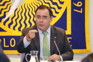 Vicente Carlos Guzmán, único candidato a rector