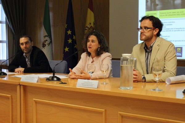 De izqda a dcha: Jordi Luengo, Rosario Moreno y Antonio García durante la inauguración de las jornadas.