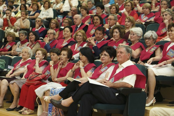 Imagen de los alumnos durante la ceremonia. 