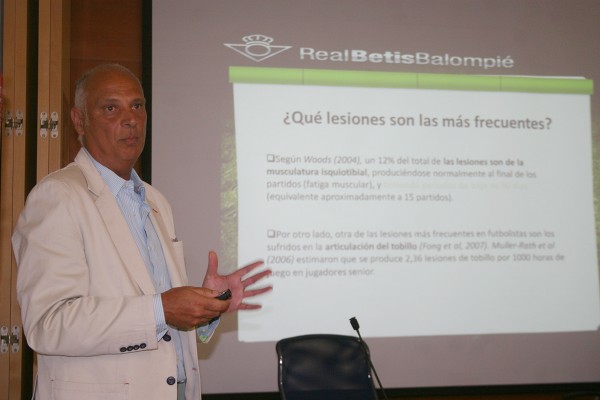 Tomás Calero, jefe de los servicios médicos del Betis 