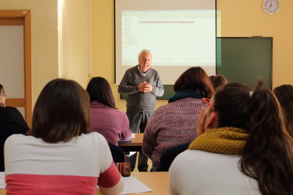 Imagen de una de las sesiones celebradas en la Universidad Pablo de Olavide. 