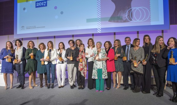 Premios Meridiana 2017. Paula Rodríguez, segunda por la izquierda / Junta de Andalucía