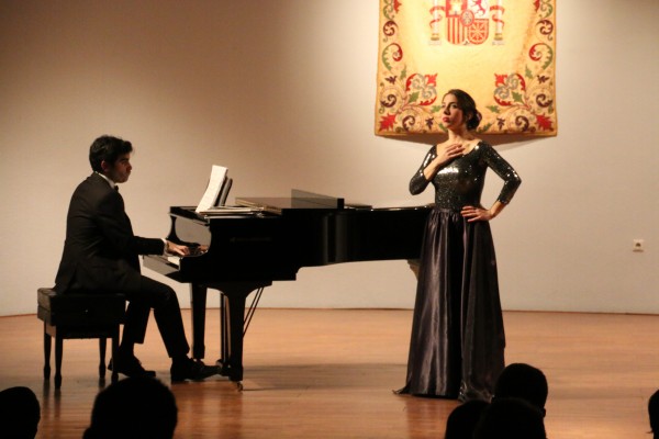 La soprano Diana Larios y el repertorista Jesús Sancha.