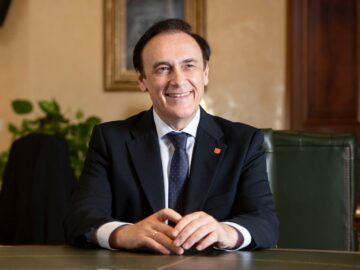 El presidente de Crue y rector de la Universidad de Córdoba, José Carlos Gómez Villamandos