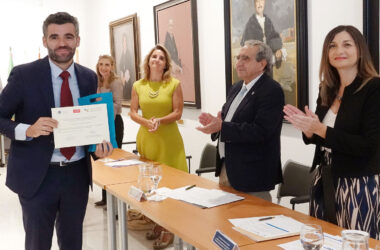 Francisco Rincón recibe en la UMA el premio a la Mejor Tesis doctoral e Iniciativa Empresarial sobre RSC y Sostenibilidad