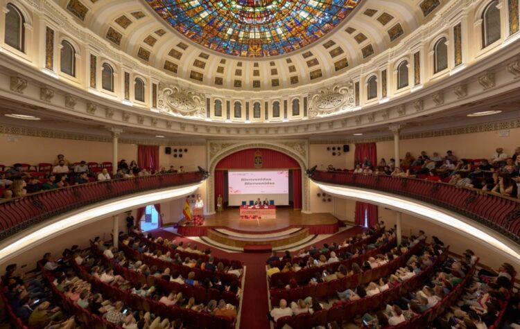 Inauguración del Congreso en el Teatro de la Plaza de España Foto: FES