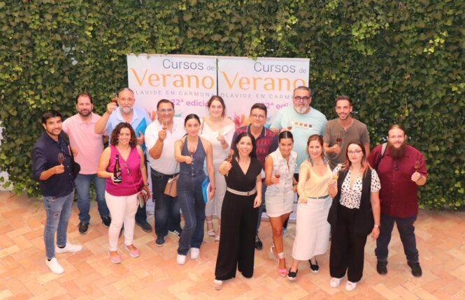 Alumnado de los Cursos de Verano 'Olavide en Carmona' 2024.