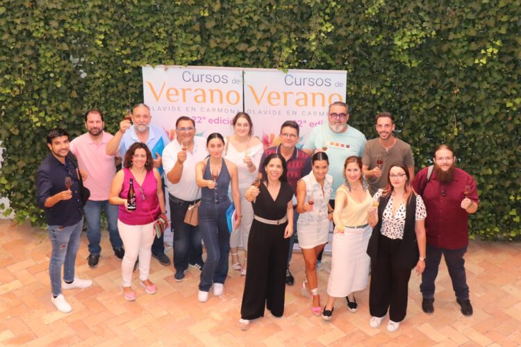 Alumnado de los Cursos de Verano 'Olavide en Carmona' 2024. 