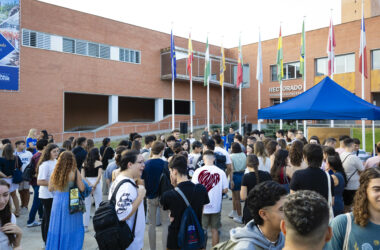 Estudiantes de nuevo ingreso en las Jornadas de Bienvenida