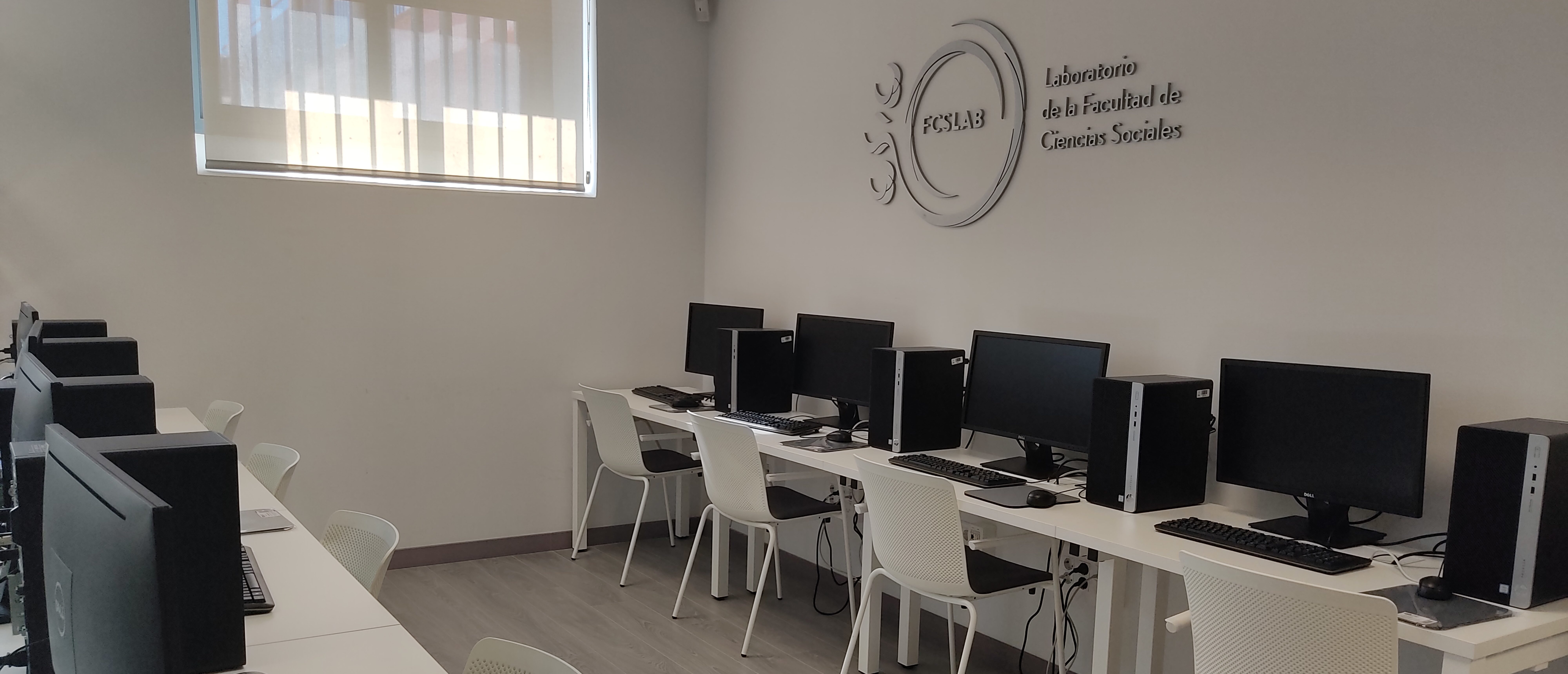 El  FCSLAB obtiene la homologación como Servicio Científico-Técnico de la Universidad Pablo de Olavide