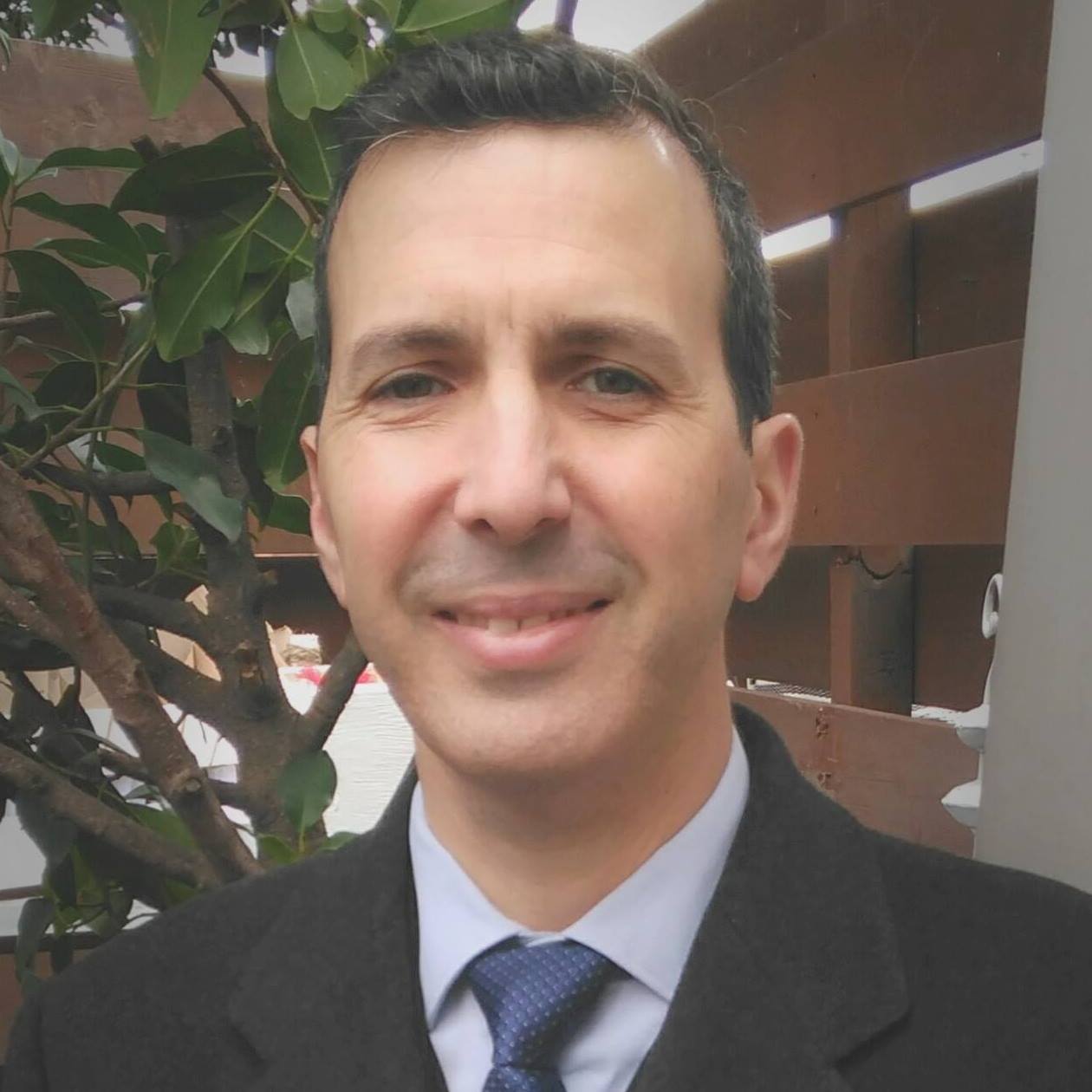 Francisco Liñán Alcalde: “El intento de comprender al emprendedor. Evolución y futuro en la investigación sobre emprendimiento”.